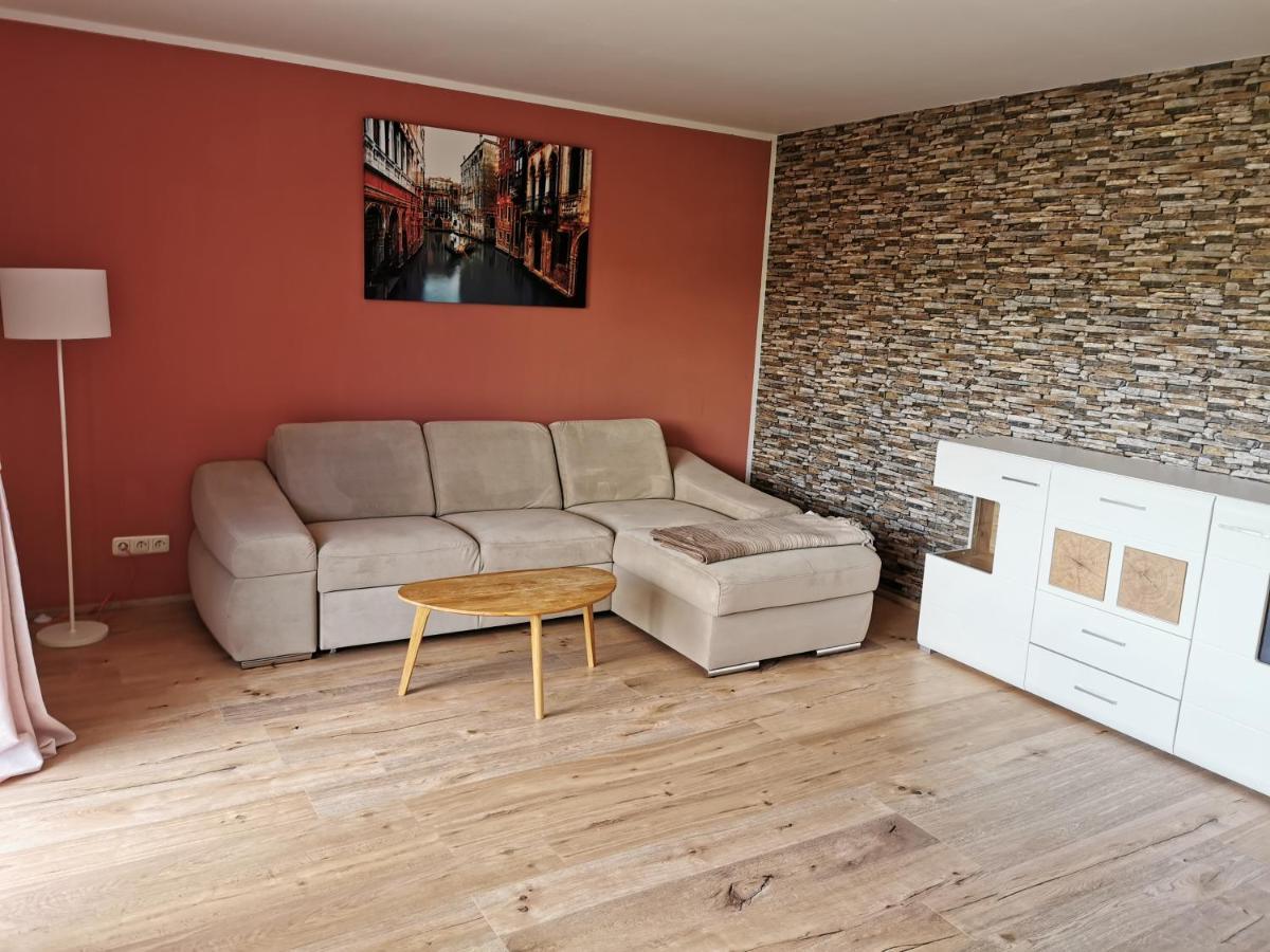 Gemuetliche 90 Qm Wohnung In Saarburg, Zentral Gelegen, Garten Mit Aussicht, Separater Eingang Exterior photo